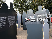 "Dokumentation Oktoberfest-Attentat"lnks vom Wiesneingang für die Opfer des Oktoberfest-Attentats  (Foto. Martin Schmitz)